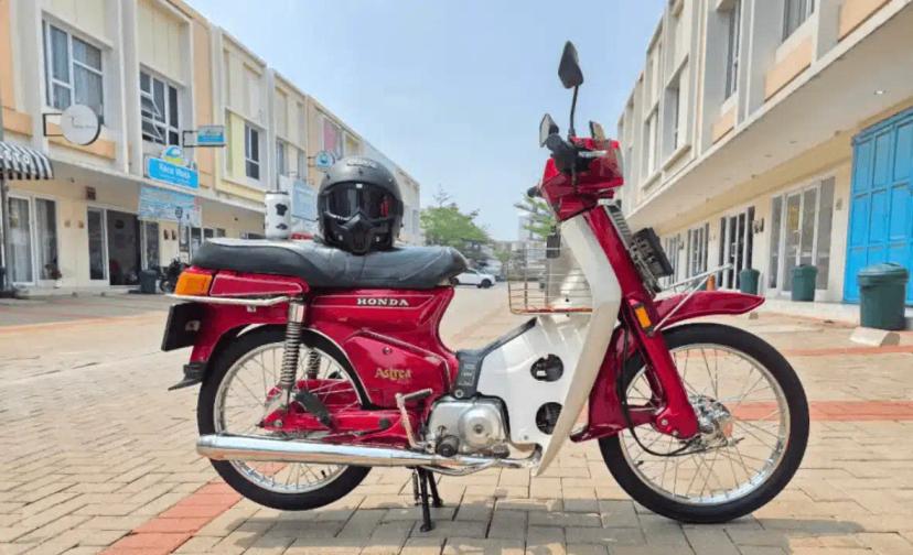 Honda Astrea 800
