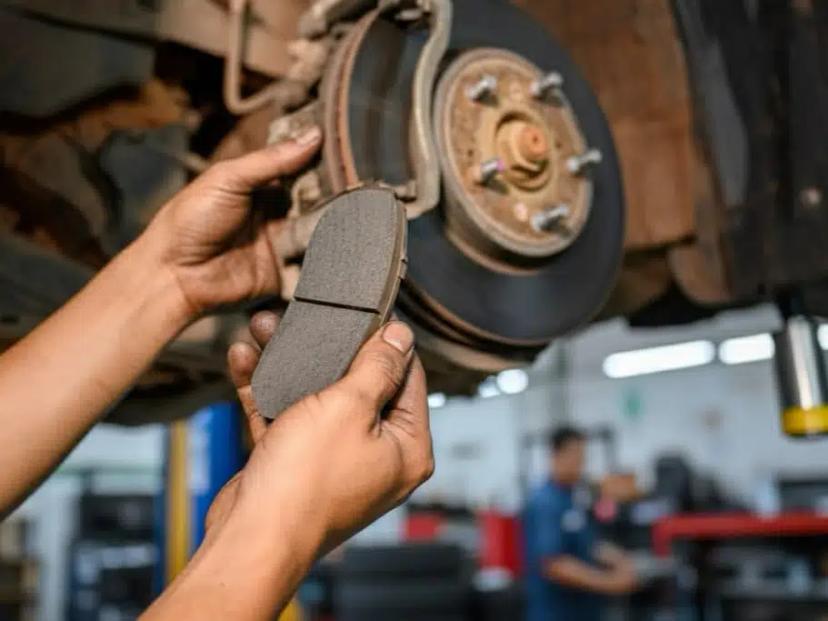 cara ganti kampas rem mobil
