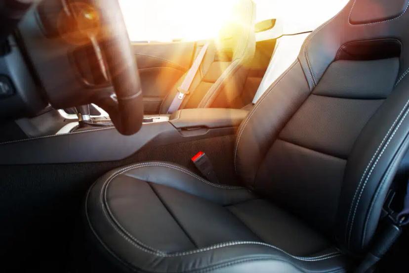 Noda Jok Mobil? Ini Cara Jitu Membersihkannya dengan Mudah