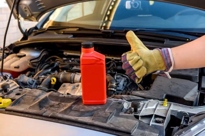 Daftar Harga Oli Mobil: Rekomendasi Terbaru Desember 2025