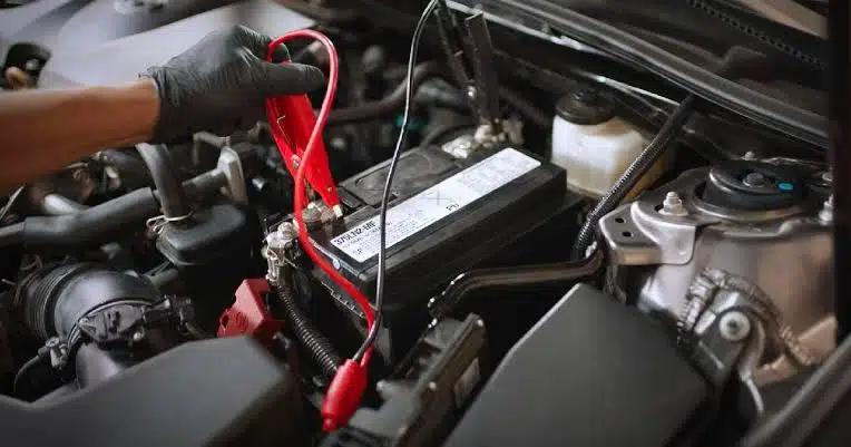 Aki Mobil Berapa Volt
