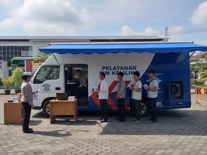 Jadwal SIM Keliling Cibinong Januari 2026: Lokasi, Syarat, dan Biaya Perpanjang SIM Terbaru