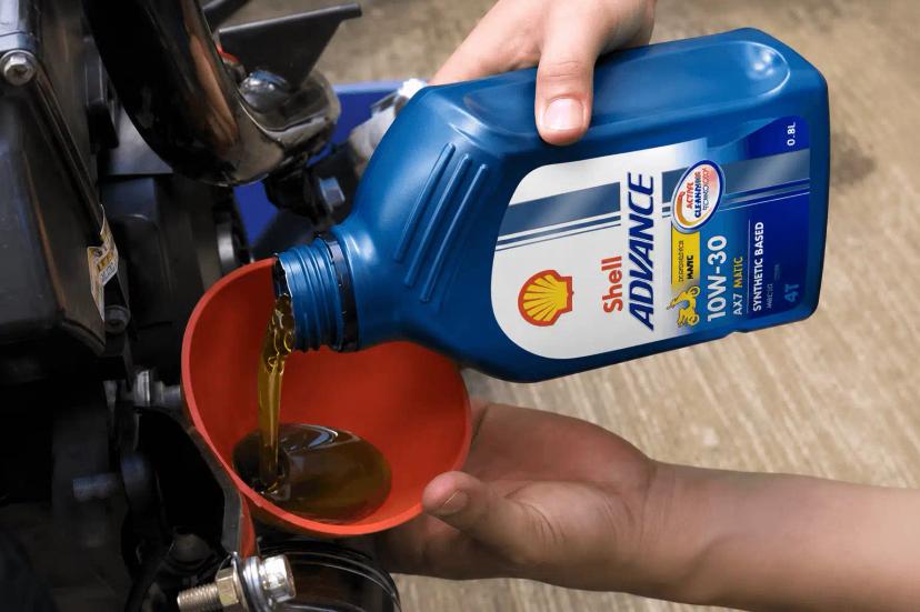  oli mesin motor matic 