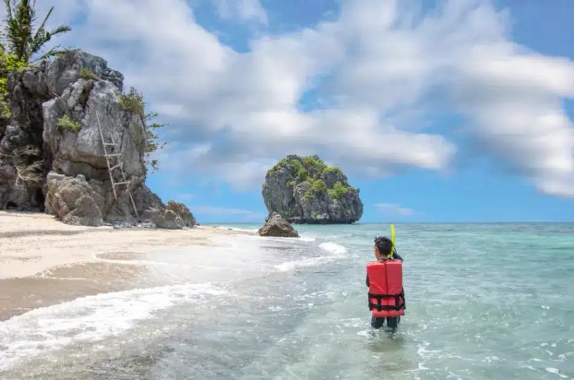 Pantai Balangan Bali: Daya Tarik dan Tips Berkunjung
