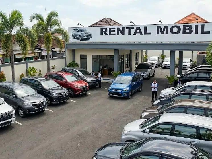 Rental Mobil Terbaik (Car Rental): Panduan Lengkap Sewa Mobil Lepas Kunci, Pilihan Mobil Terbaik, dan Tips Road Trip Aman