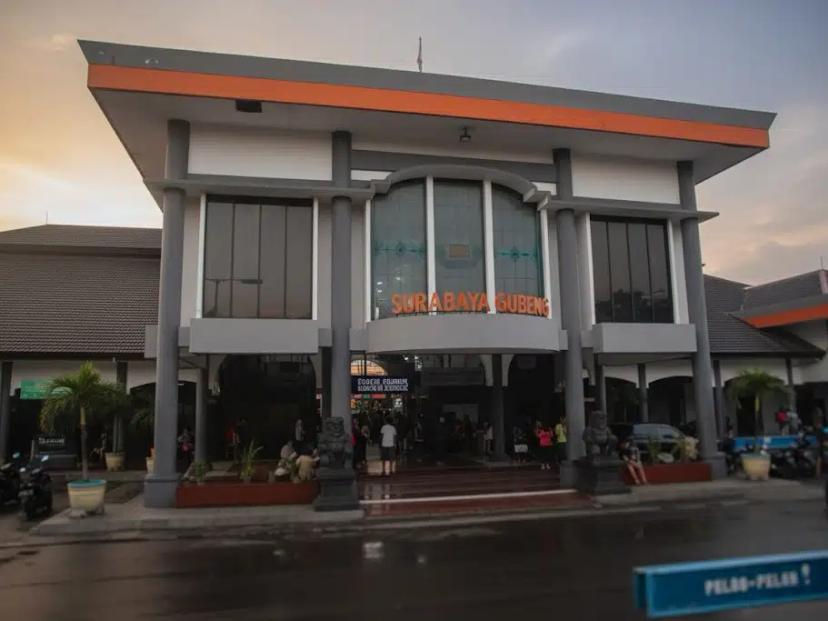 stasiun gubeng