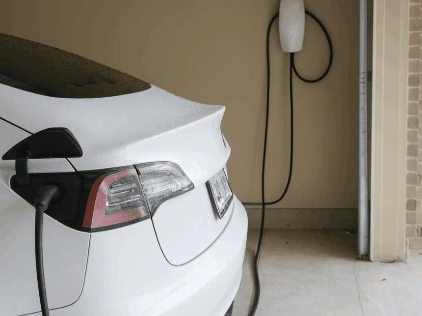 tips meninggalkan mobil listrik di rumah