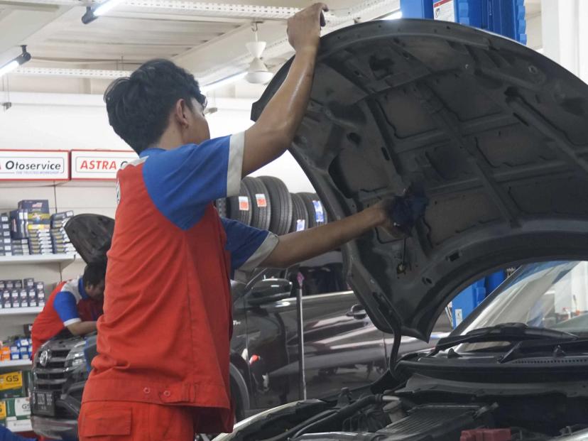 toko aki mobil bandung​