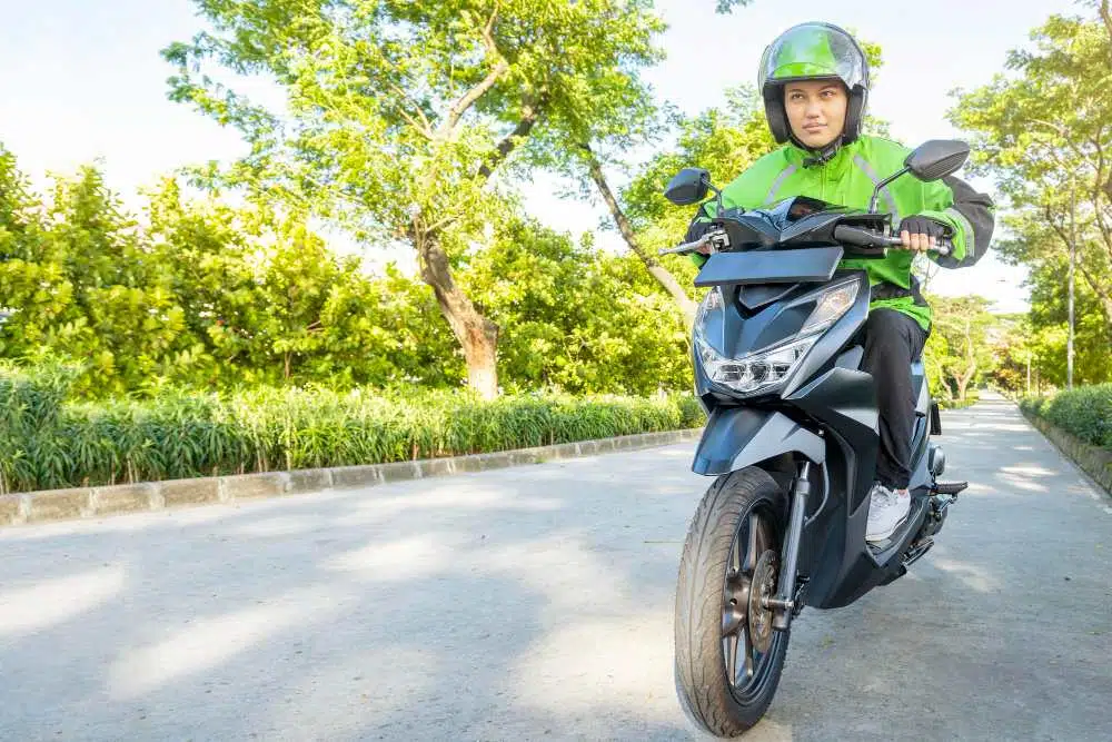 Yamaha Aerox 2024 Connected: Sporty Terbaru