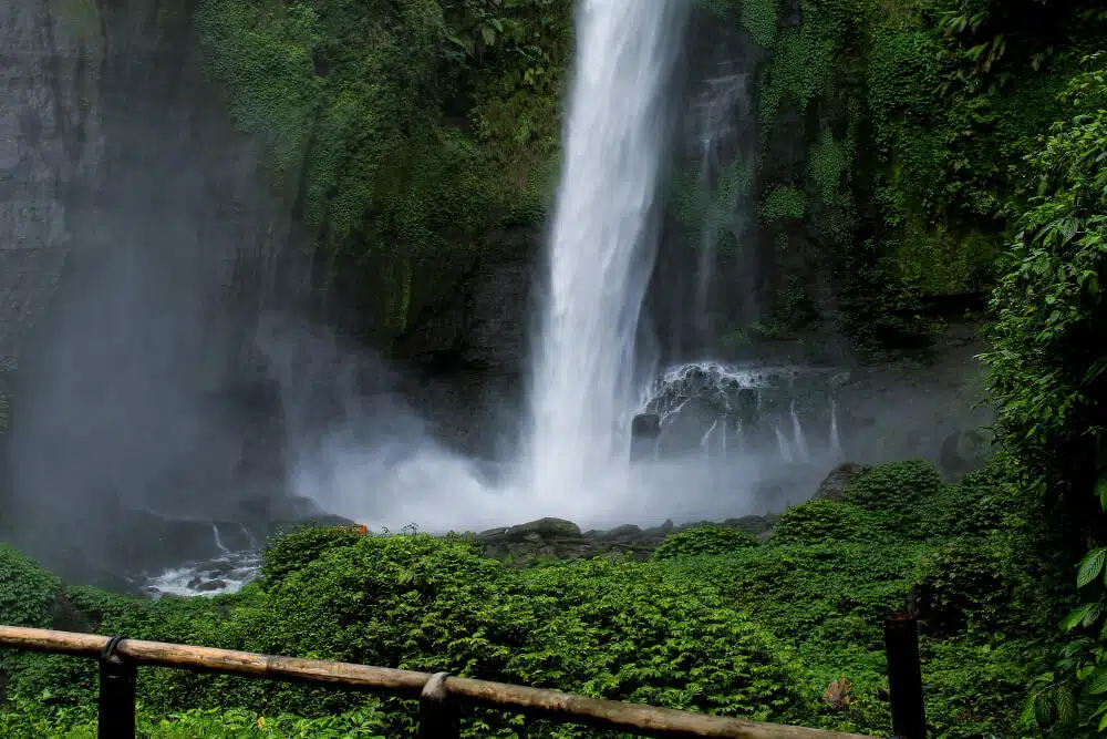 Menikmati Keindahan Air Terjun Putuk Truno di Prigen