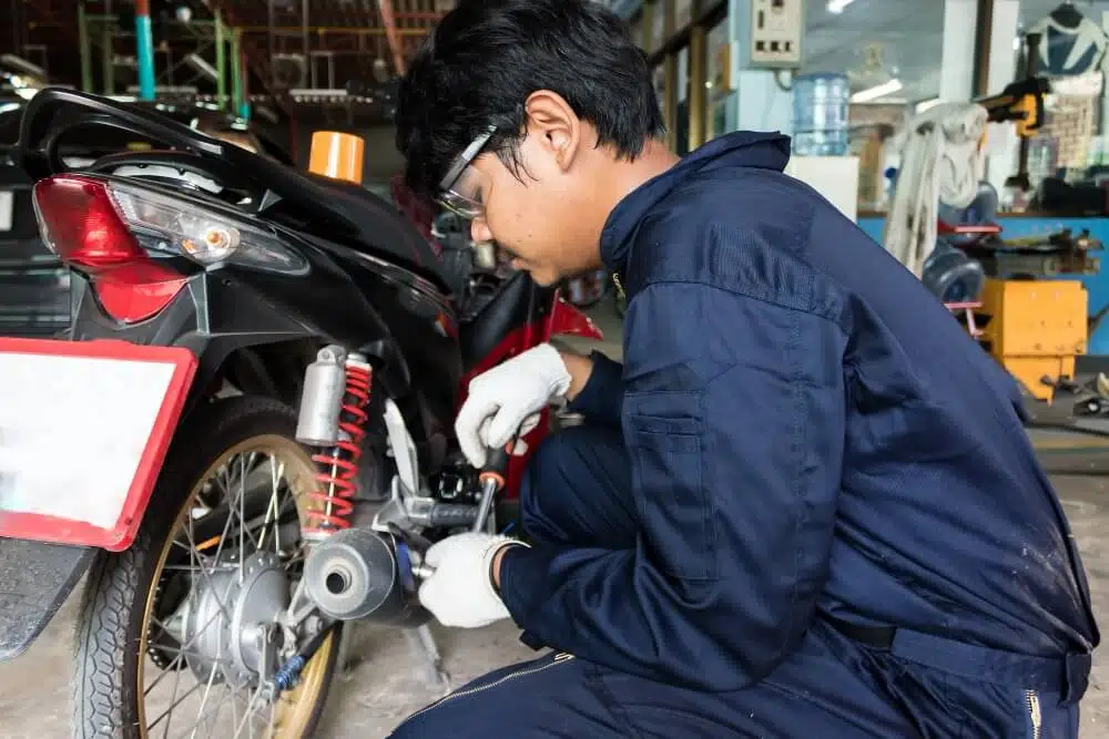 Estimasi Biaya Servis untuk Merawat Motor