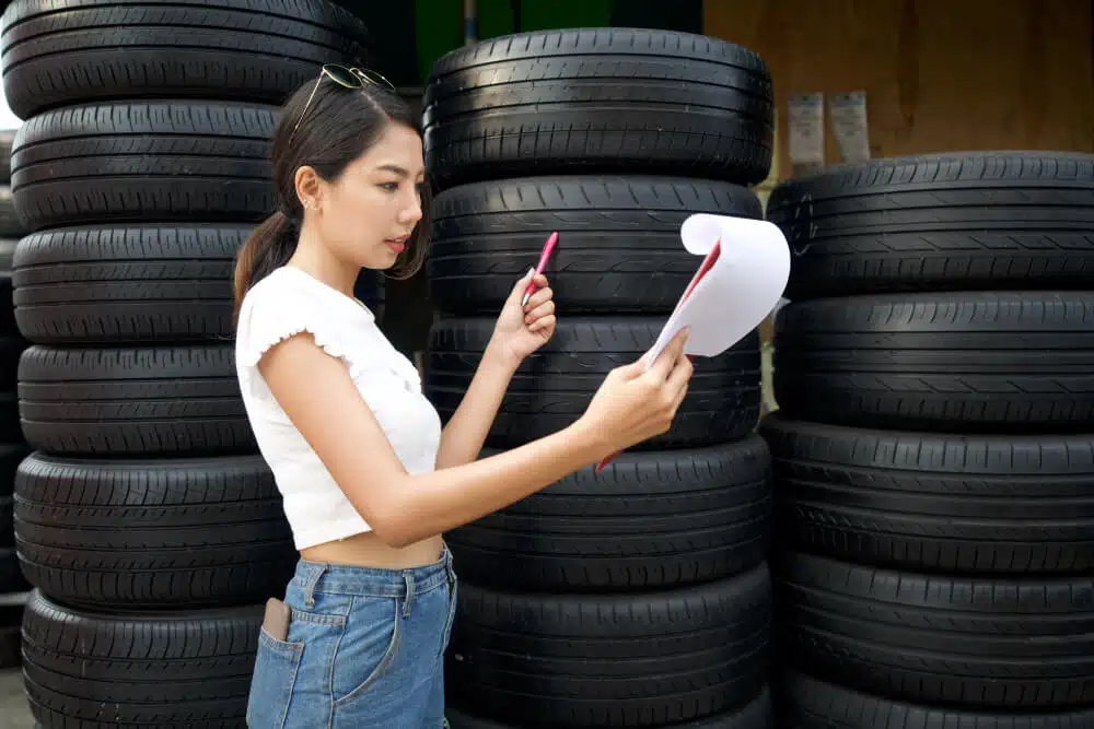 Tips Menyimpan Ban Mobil Agar Awet dan Tetap Berkualitas