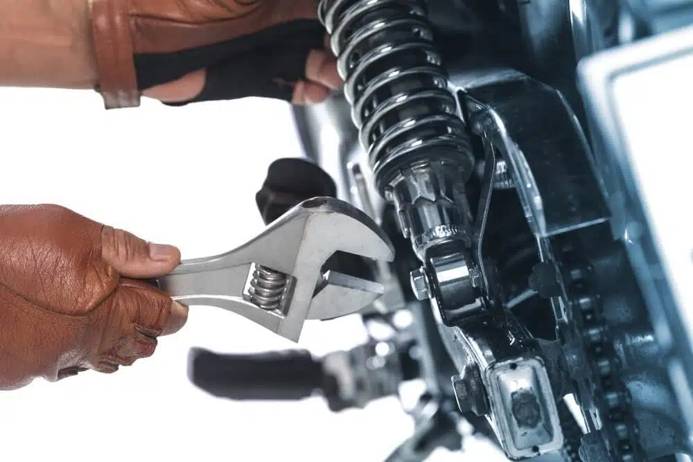 Peran Vital Shockbreaker Mobil dan Motor 