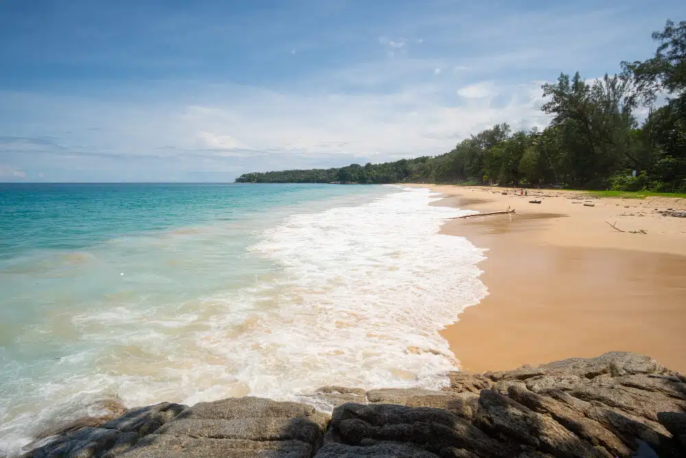 wisata pantai sawarna